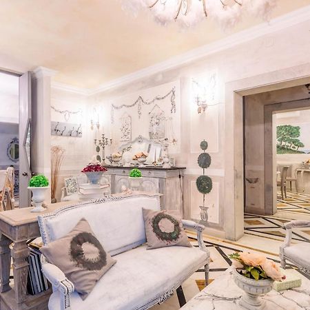 Hotel Luciana Марина ди Маса Екстериор снимка