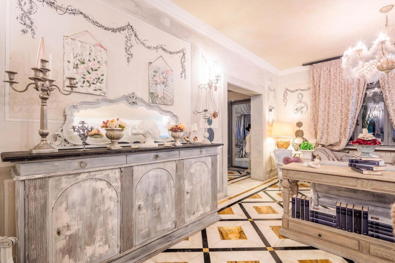 Hotel Luciana Марина ди Маса Екстериор снимка