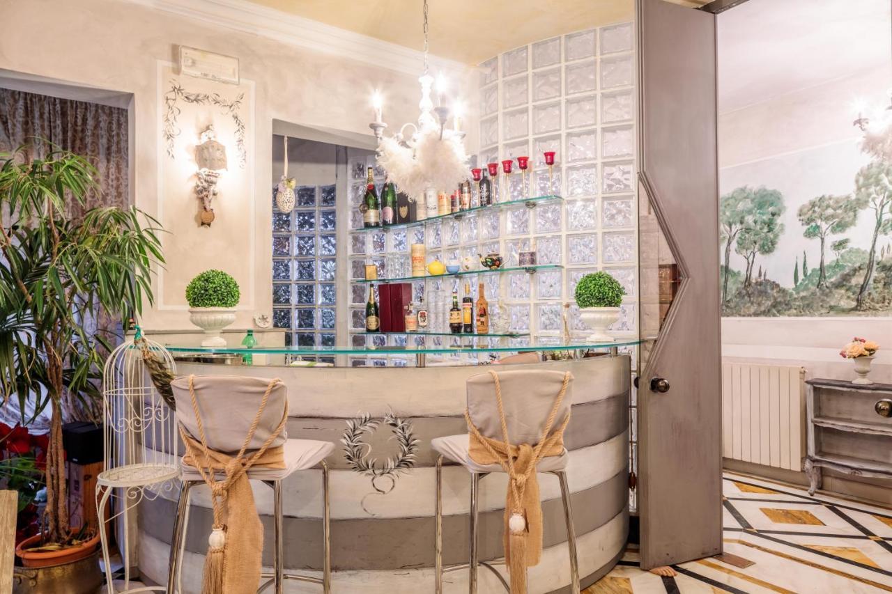 Hotel Luciana Марина ди Маса Екстериор снимка