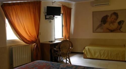 Hotel Luciana Марина ди Маса Екстериор снимка